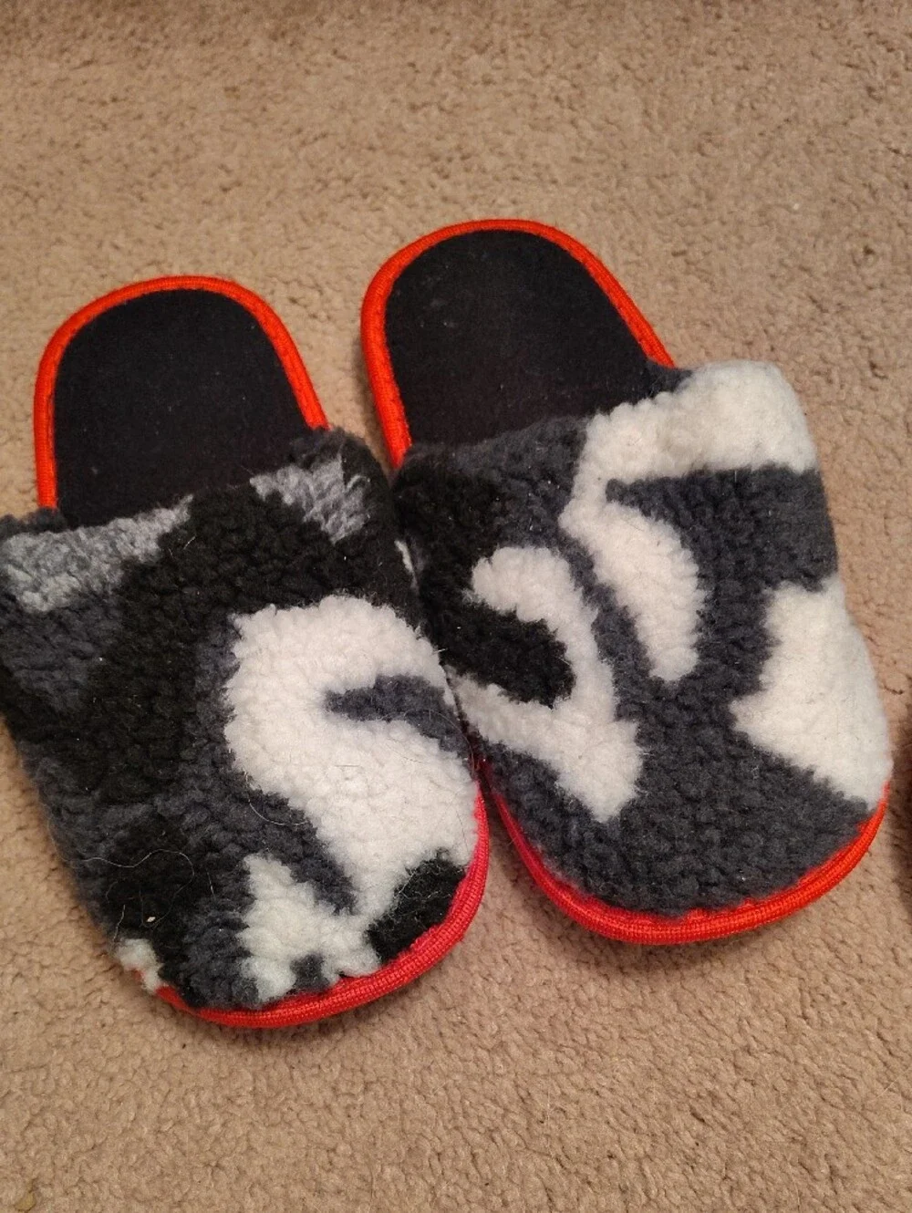 Cozy Fuzzy Slip-On Slippers - Black/White & Green Camo